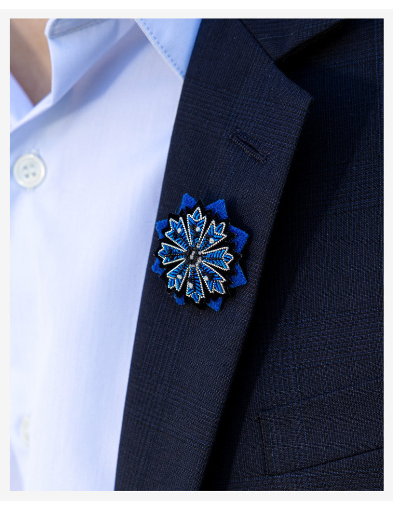 Broche Bleuet de France x Macon & Lesquoy